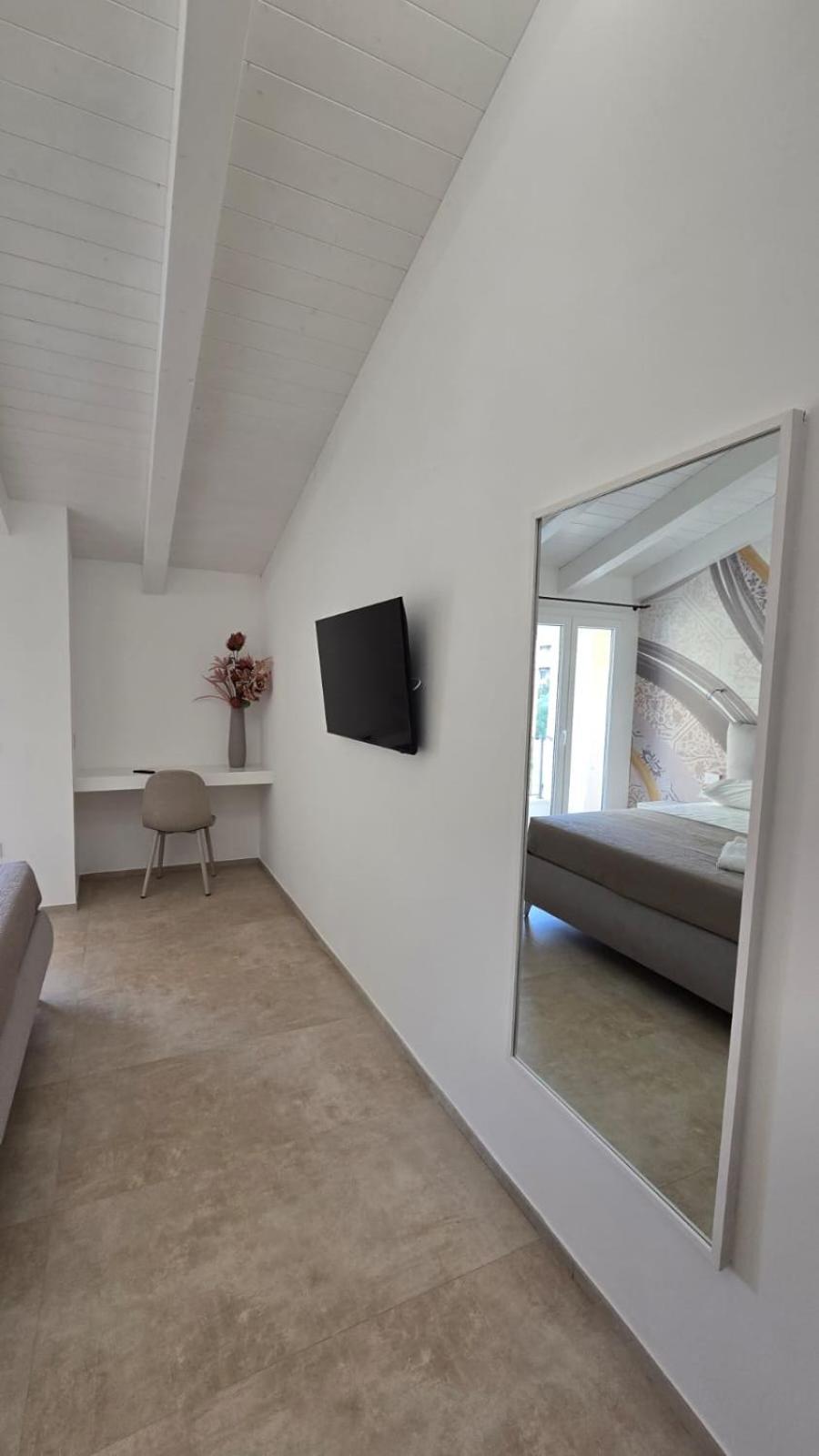 Bullerjanos Hotell Olbia Exteriör bild