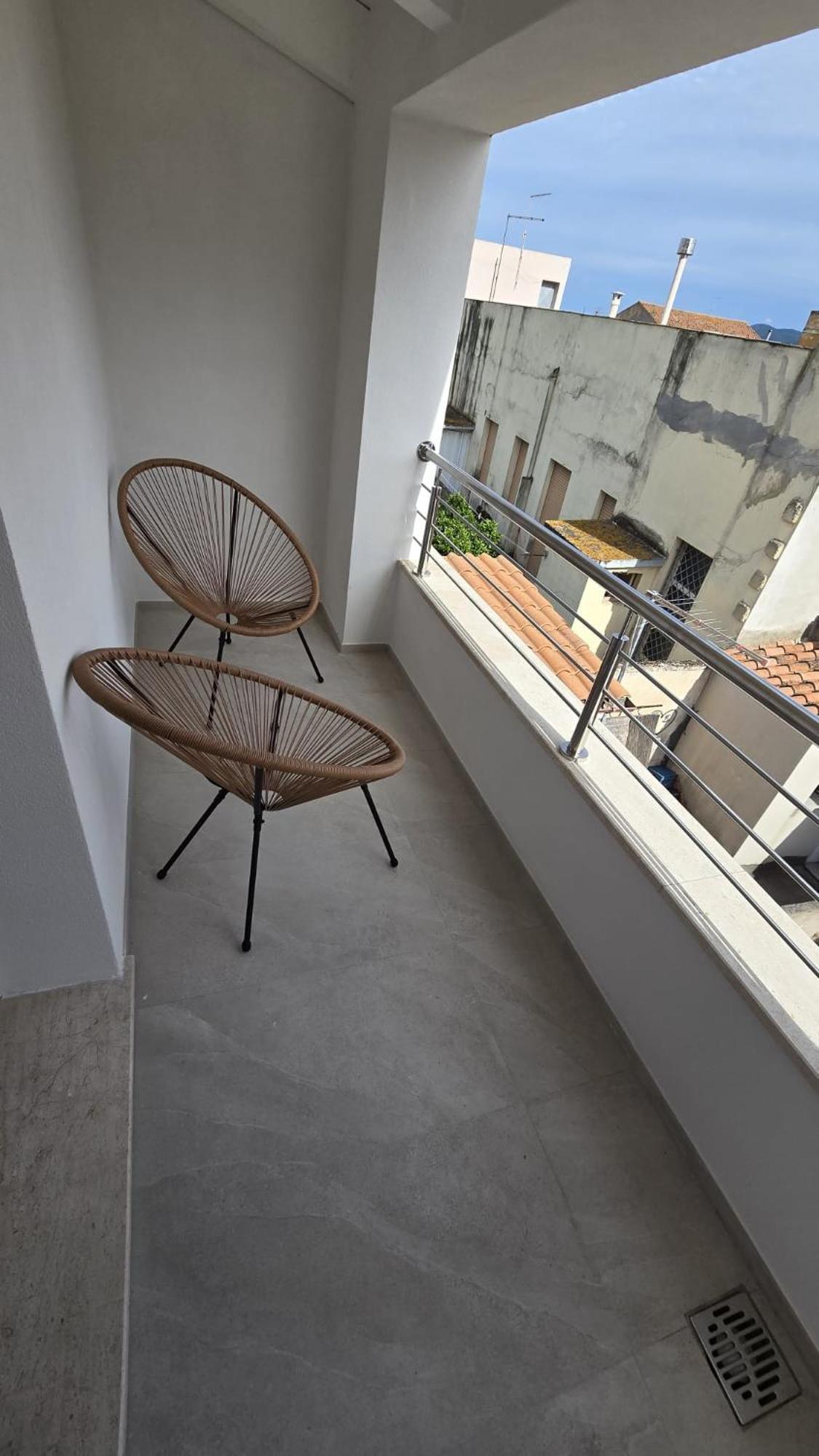 Bullerjanos Hotell Olbia Exteriör bild