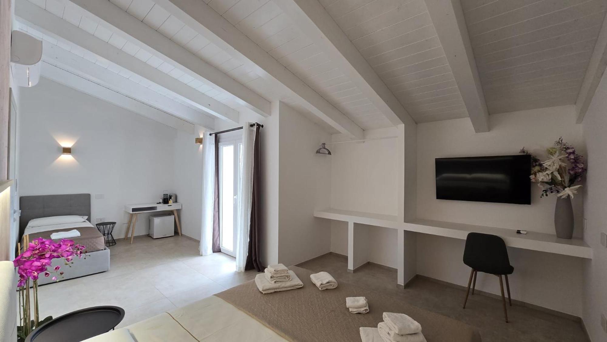 Bullerjanos Hotell Olbia Exteriör bild